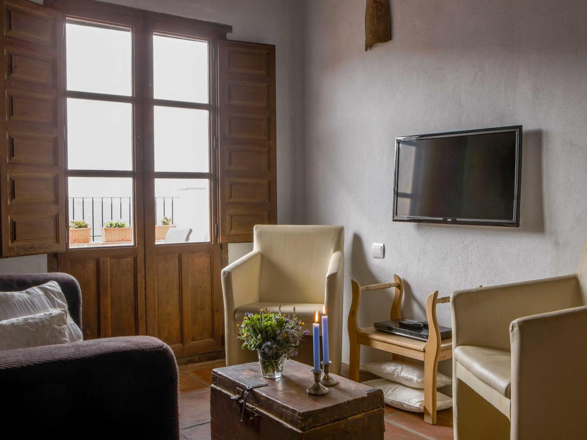 Cortijo Juan Salvador Guest House Olias Bilik gambar