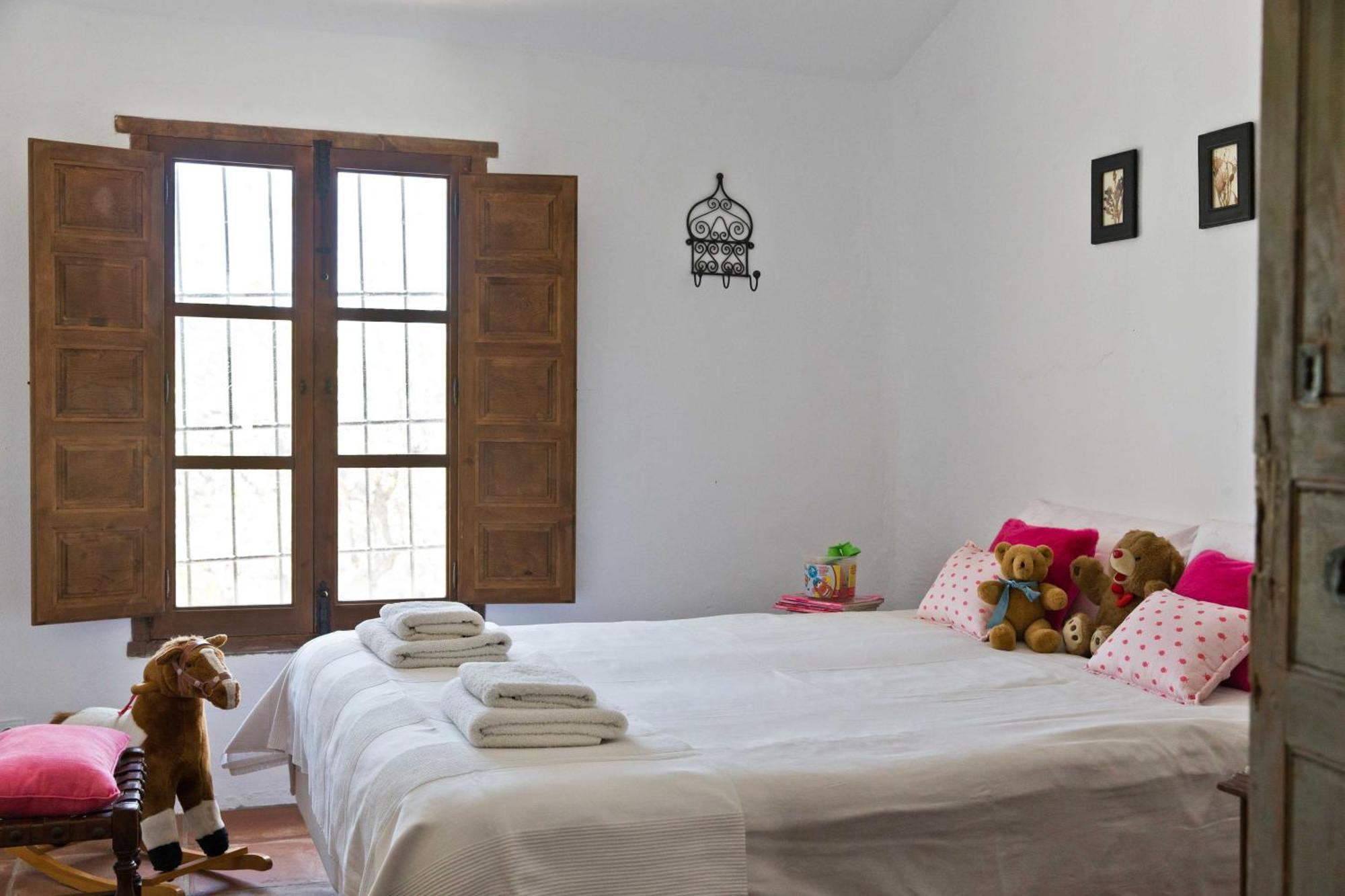Cortijo Juan Salvador Guest House Olias Bilik gambar